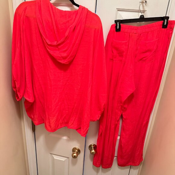 Bold Coral Hooded Tie-Front Top & Pants Set – Size L - Picture 2 of 10